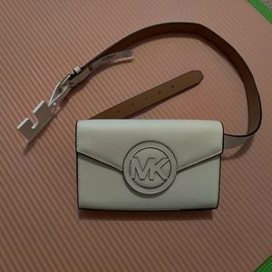 Michael Kors Belted White Bag S